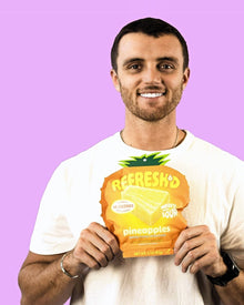 Tee on lilac, sour freeze-dried pineapples